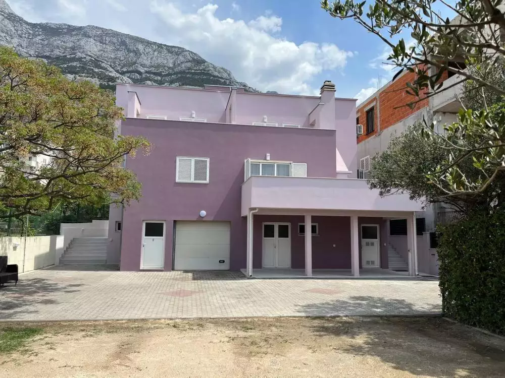 Отель, гостиница 420м² в Хорватии, Макарска. Стоимостью 1280000€ аренда фото-2