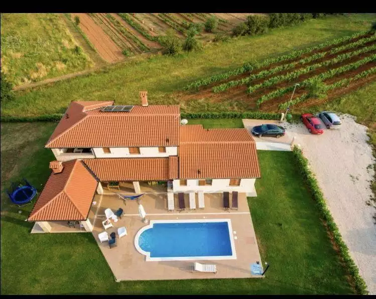 Вилла 210м² в Хорватии, Лабин. Стоимостью 645000€ аренда фото-3