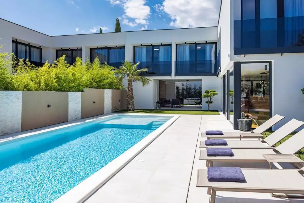 Вилла 220м² в Хорватии, Медулин. Стоимостью 1300000€ аренда фото-2