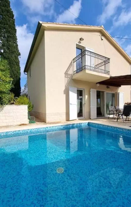 Вилла 161м² в Хорватии, Елса. Стоимостью 650000€ аренда фото-1