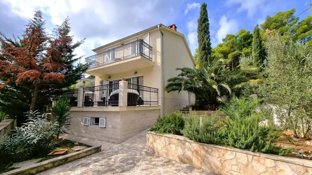 Вилла 161м² в Хорватии, Елса. Стоимостью 650000€ аренда фото-3