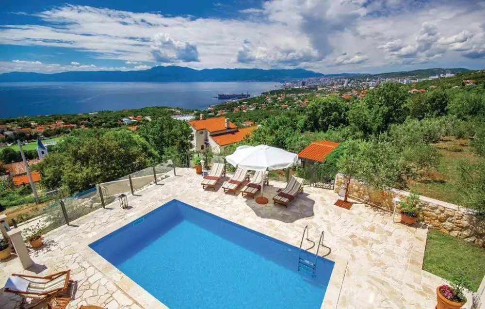 Вилла 250м² в Хорватии, Кострена. Стоимостью 1350000€ аренда фото-1