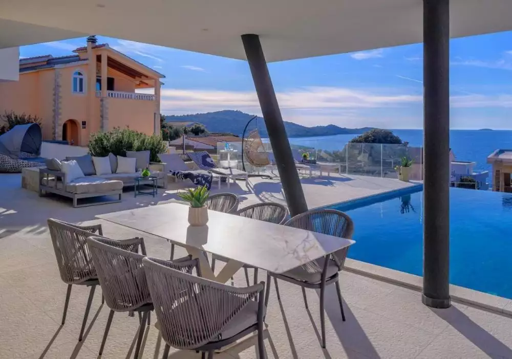Вилла 270м² в Хорватии, Рогозница. Стоимостью 1550000€ аренда фото-9