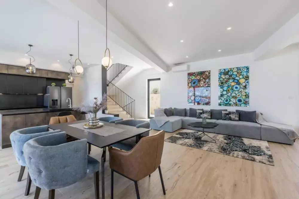 Вилла 270м² в Хорватии, Рогозница. Стоимостью 1550000€ аренда фото-23