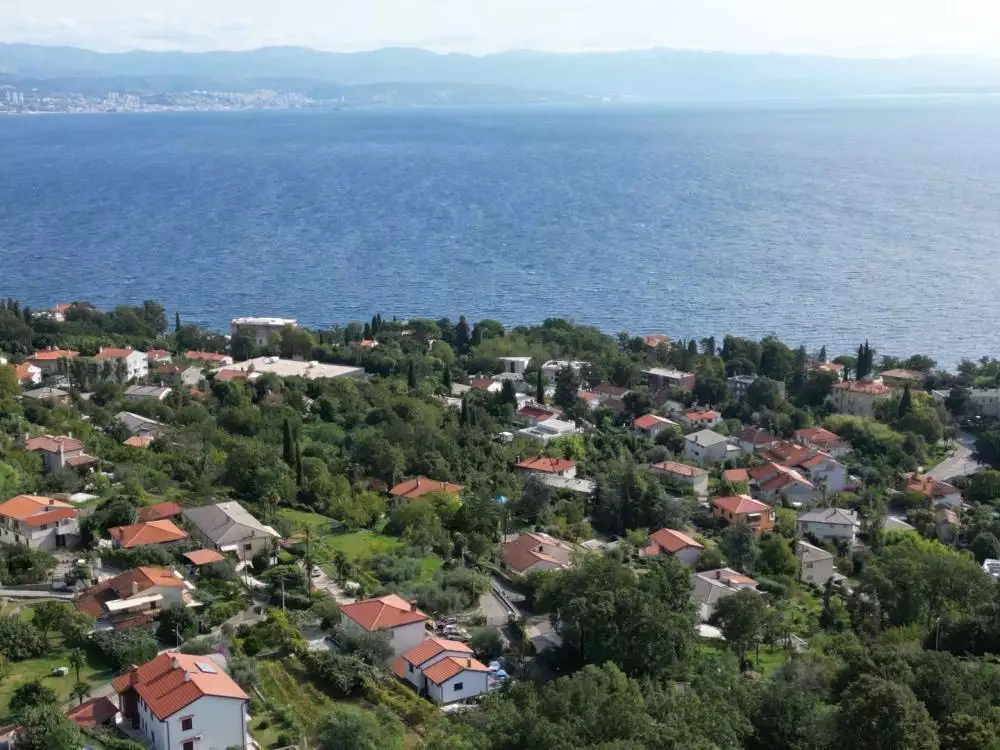 Отель, гостиница 700м² в Хорватии, Ловран. Стоимостью 3700000€ аренда фото-6