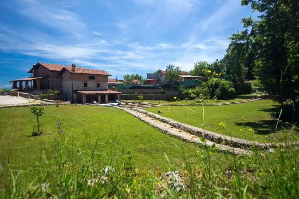 Вилла 564м² в Хорватии, Вепринац. Стоимостью 1250000€ аренда фото-1