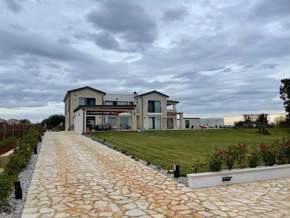 Вилла 500м² в Хорватии, Пореч. Стоимостью 3000000€ аренда фото-4
