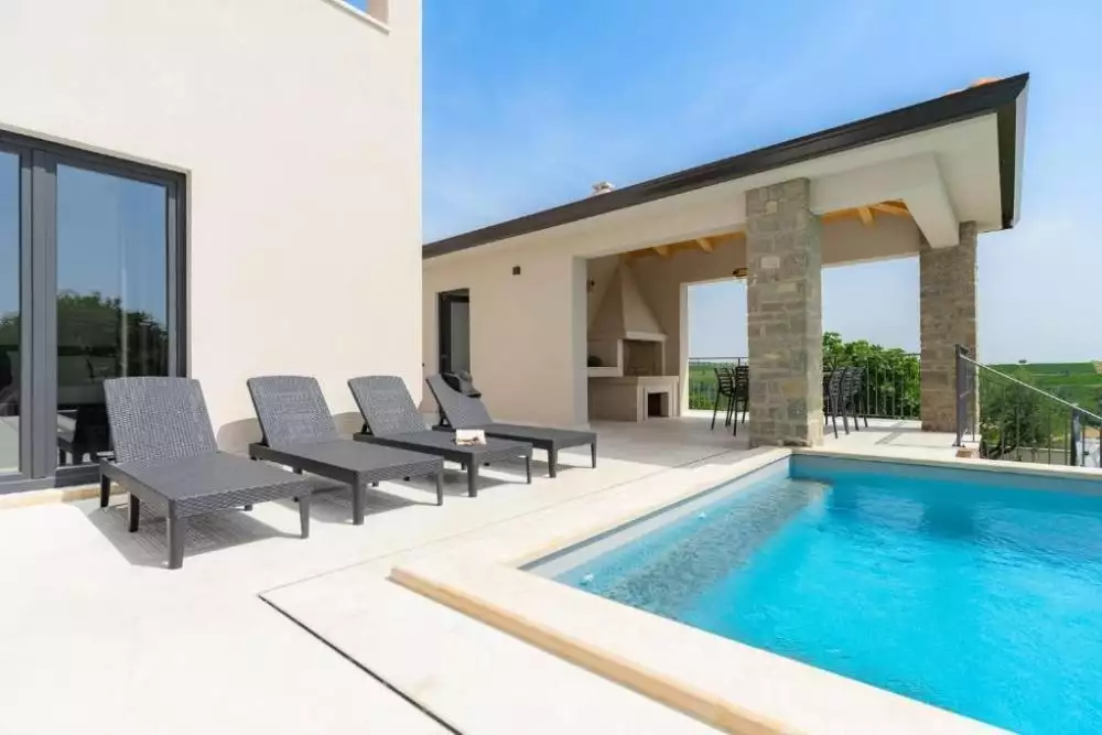 Вилла 288м² в Хорватии, Буе. Стоимостью 1200000€ аренда фото-11