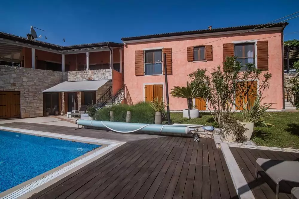 Вилла 388м² в Хорватии, Ровинь. Стоимостью 1993150€ аренда фото-5