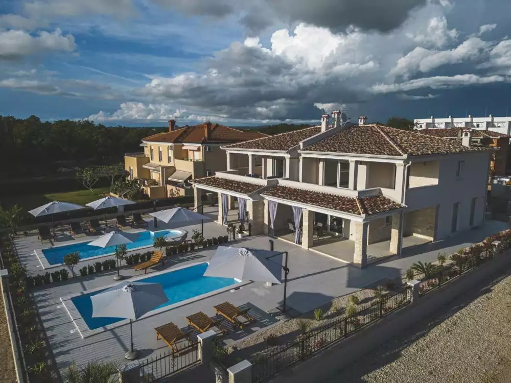 Вилла 210м² в Хорватии, Умаг. Стоимостью 985000€ аренда фото-2