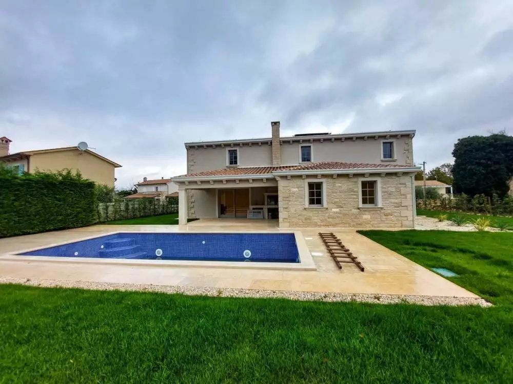 Вилла 198м² в Хорватии, Барбан. Стоимостью 650000€ аренда фото-3