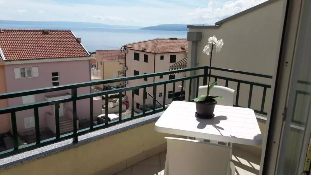 Отель, гостиница 411м² в Хорватии, Макарска. Стоимостью 1150000€ аренда фото-1