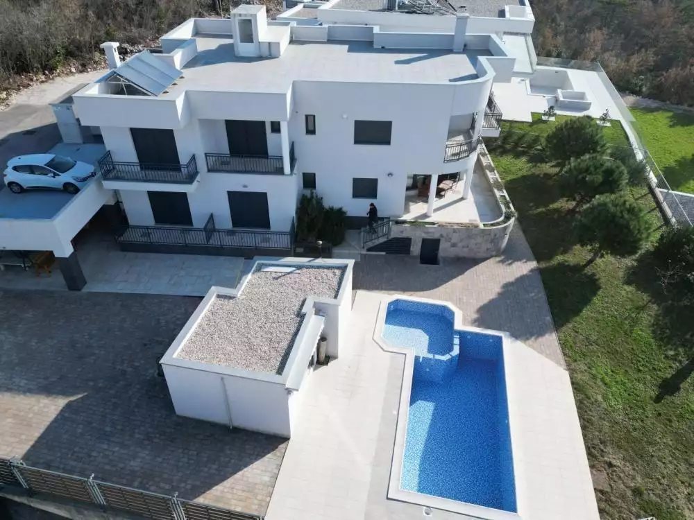 Вилла 390м² в Хорватии, Цриквеница. Стоимостью 1650000€ аренда фото-7