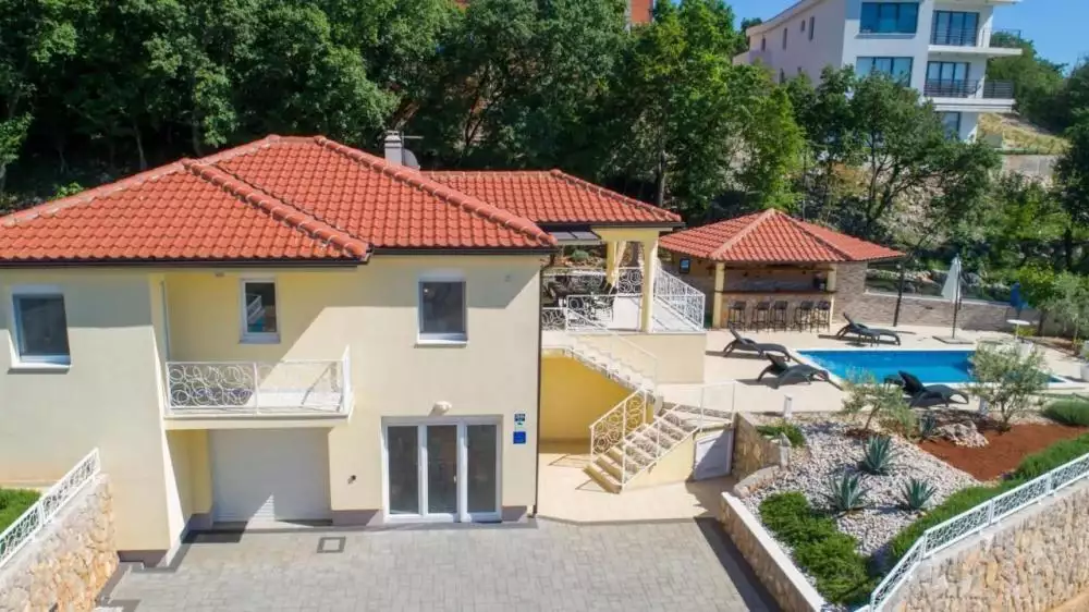 Вилла 260м² в Хорватии, Омисаль. Стоимостью 850000€ аренда фото-2