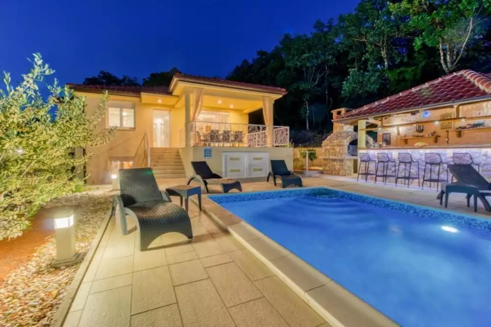 Вилла 260м² в Хорватии, Омисаль. Стоимостью 850000€ аренда фото-3