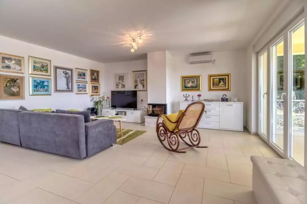 Вилла 260м² в Хорватии, Омисаль. Стоимостью 850000€ аренда фото-9
