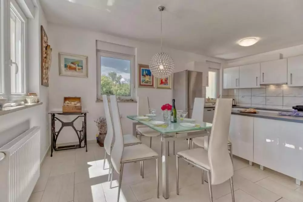 Вилла 260м² в Хорватии, Омисаль. Стоимостью 850000€ аренда фото-10
