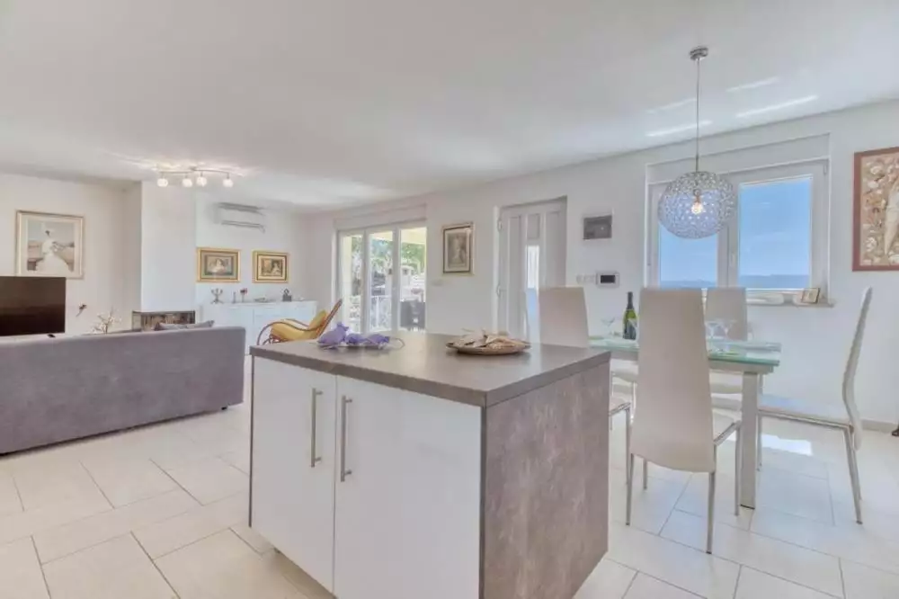 Вилла 260м² в Хорватии, Омисаль. Стоимостью 850000€ аренда фото-12