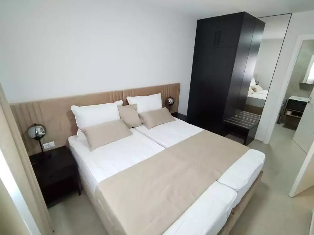 Отель, гостиница 420м² в Хорватии, Медулин. Стоимостью 2150000€ аренда фото-7