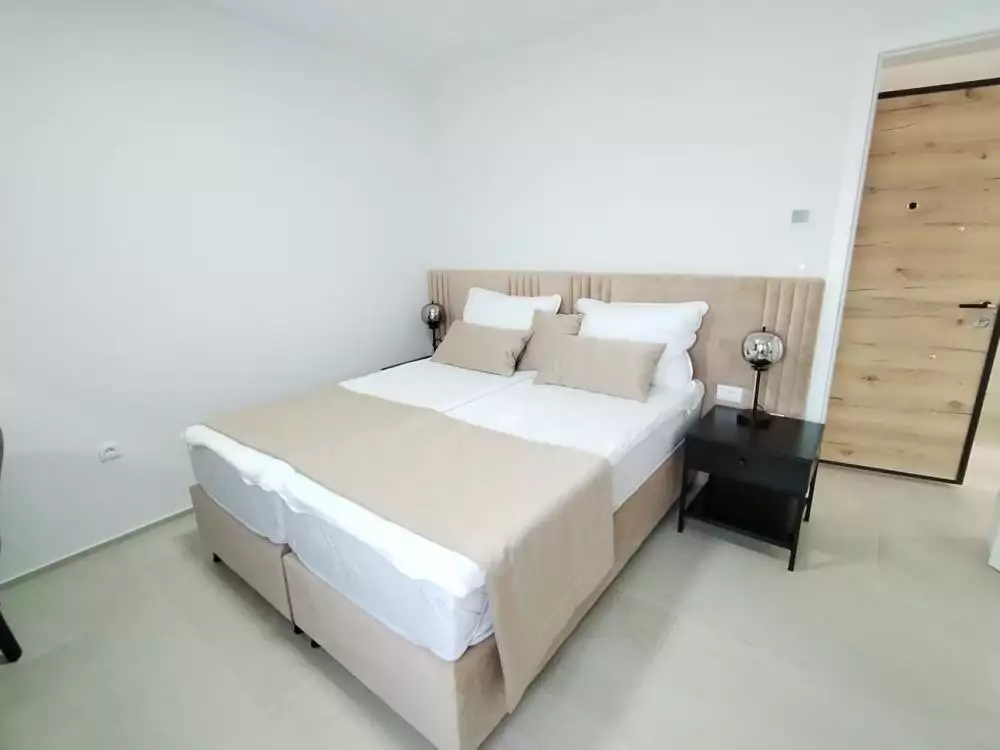 Отель, гостиница 420м² в Хорватии, Медулин. Стоимостью 2150000€ аренда фото-9