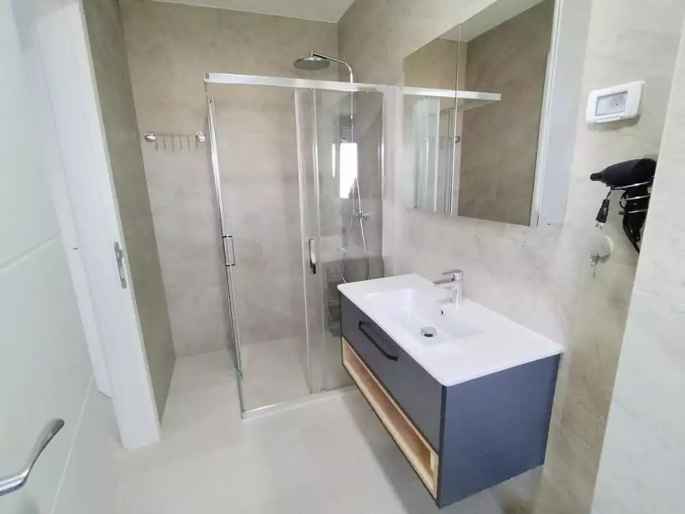 Отель, гостиница 420м² в Хорватии, Медулин. Стоимостью 2150000€ аренда фото-11