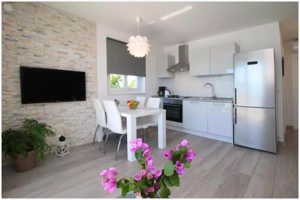 Отель, гостиница 310м² в Хорватии, Рогозница. Стоимостью 1300000€ аренда фото-9