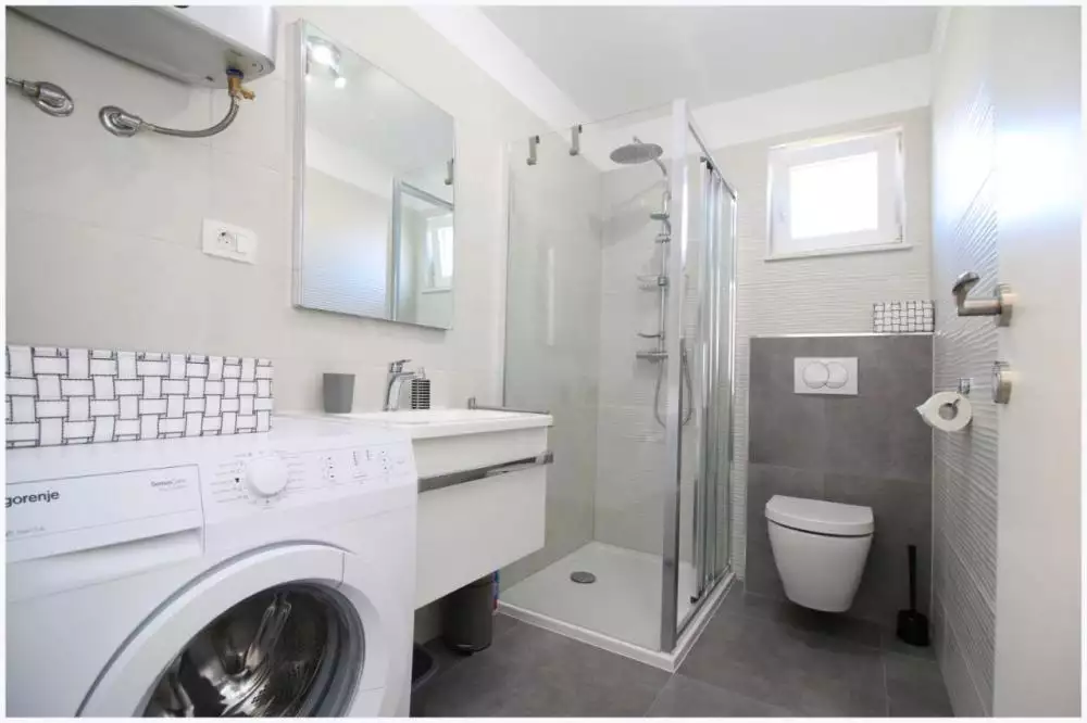 Отель, гостиница 310м² в Хорватии, Рогозница. Стоимостью 1300000€ аренда фото-14