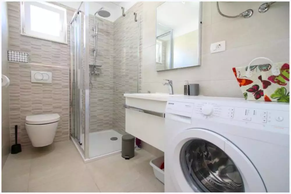 Отель, гостиница 310м² в Хорватии, Рогозница. Стоимостью 1300000€ аренда фото-16