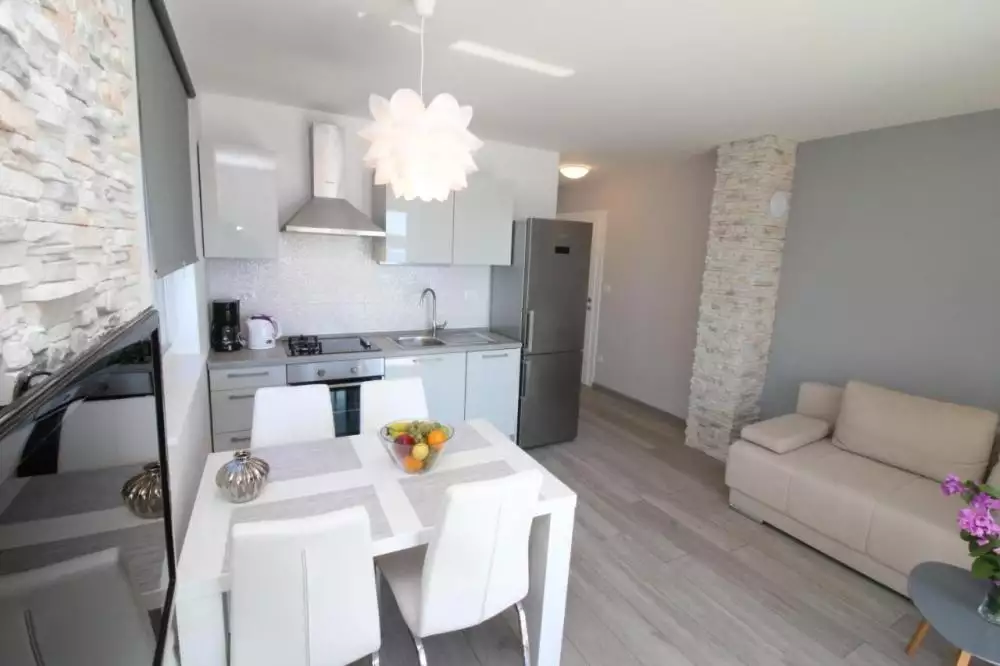 Отель, гостиница 310м² в Хорватии, Рогозница. Стоимостью 1300000€ аренда фото-25