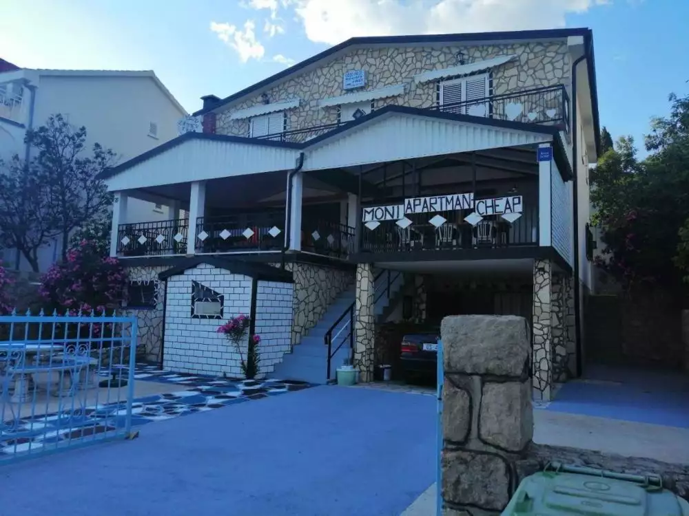 Отель, гостиница 450м² в Хорватии, Карлобаг. Стоимостью 832000€ аренда фото-4