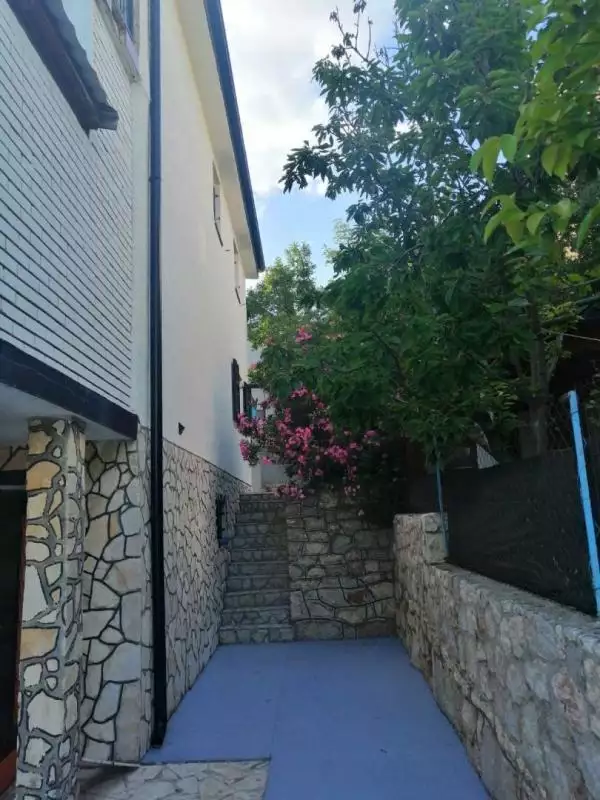 Отель, гостиница 450м² в Хорватии, Карлобаг. Стоимостью 832000€ аренда фото-10