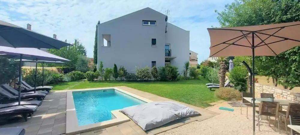 Отель, гостиница 340м² в Хорватии, Балэ. Стоимостью 939000€ аренда фото-25
