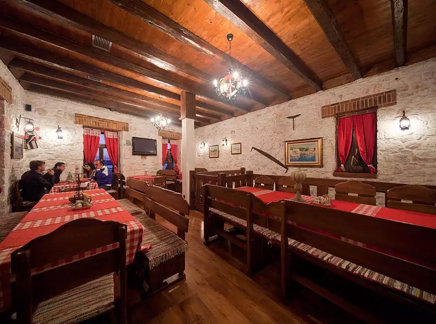 Отель, гостиница 277м² в Хорватии, Рогозница. Стоимостью 1300000€ аренда фото-5