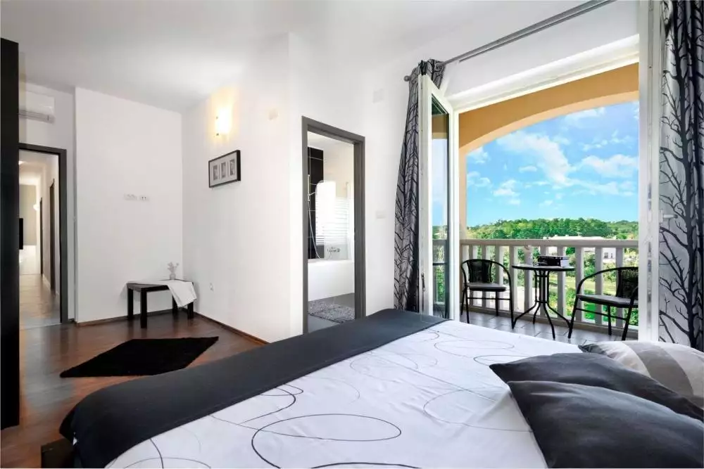 Вилла 230м² в Италии, Мутиньяно. Стоимостью 595000€ аренда фото-6