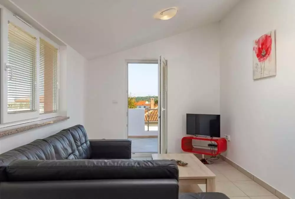 Отель, гостиница 900м² в Хорватии, Медулин. Стоимостью 2500000€ аренда фото-12