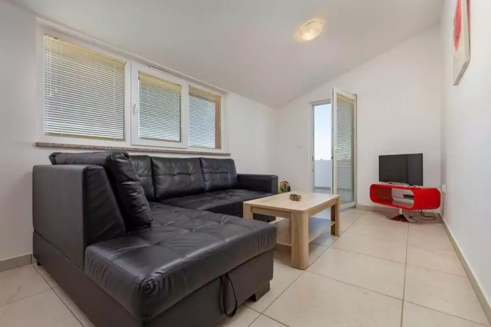 Отель, гостиница 900м² в Хорватии, Медулин. Стоимостью 2500000€ аренда фото-13