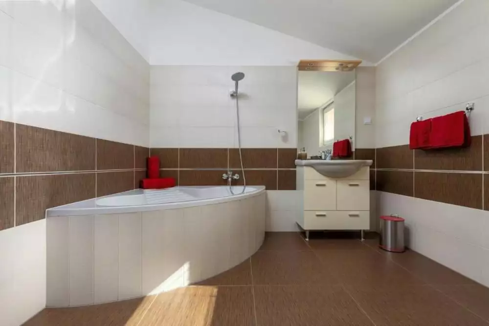 Отель, гостиница 900м² в Хорватии, Медулин. Стоимостью 2500000€ аренда фото-22