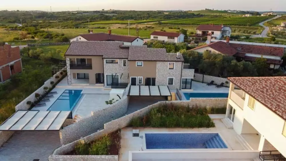 Вилла 146м² в Хорватии, Бртонигла. Стоимостью 600000€ аренда фото-7
