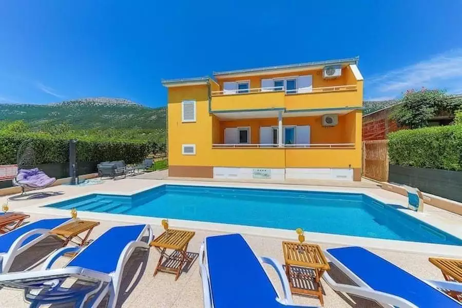 Вилла 246м² в Хорватии, Каштела. Стоимостью 650000€ аренда фото-15