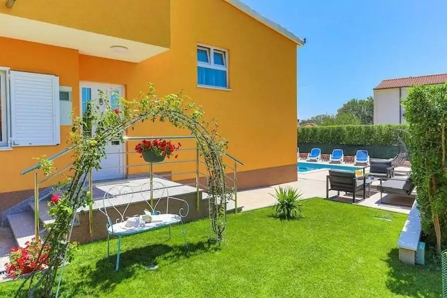 Вилла 246м² в Хорватии, Каштела. Стоимостью 650000€ аренда фото-17
