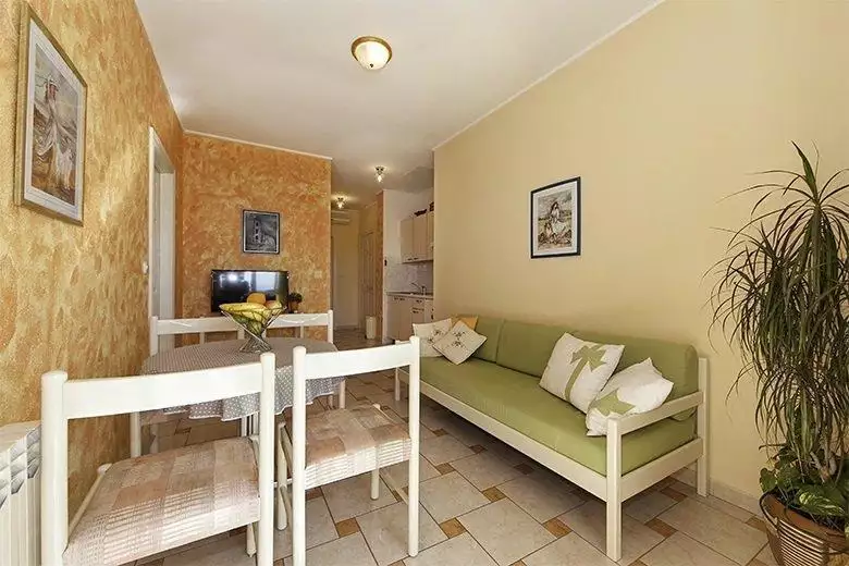 Отель, гостиница 377м² в Хорватии, Тучепи. Стоимостью 950000€ аренда фото-13