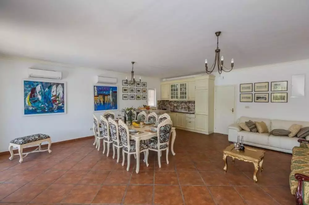 Вилла 247м² в Хорватии, Трогир. Стоимостью 1400000€ аренда фото-8
