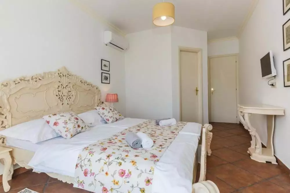 Вилла 247м² в Хорватии, Трогир. Стоимостью 1400000€ аренда фото-15