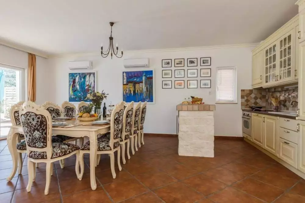 Вилла 247м² в Хорватии, Трогир. Стоимостью 1400000€ аренда фото-16