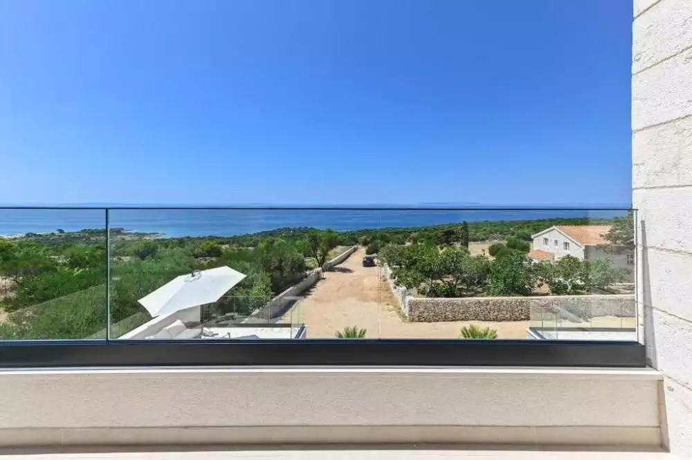 Вилла 350м² в Хорватии, Новалья. Стоимостью 1500000€ аренда фото-2