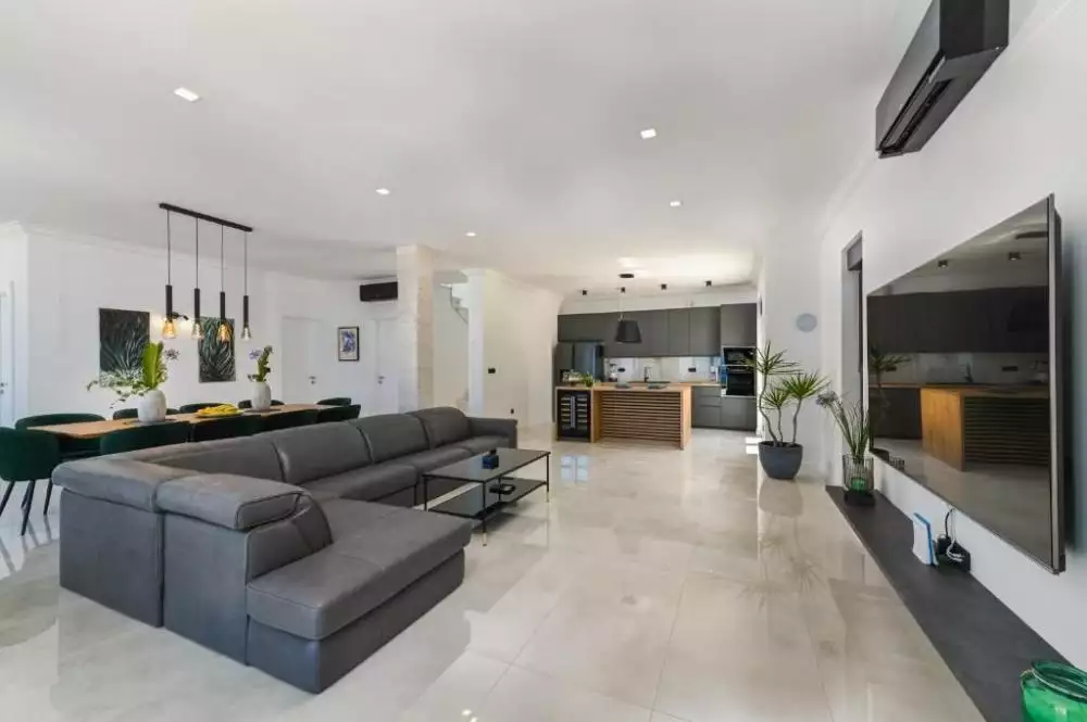 Вилла 350м² в Хорватии, Новалья. Стоимостью 1500000€ аренда фото-10