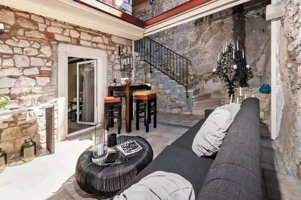 Отель, гостиница 390м² в Хорватии, Ровинь. Стоимостью 3635000€ аренда фото-4