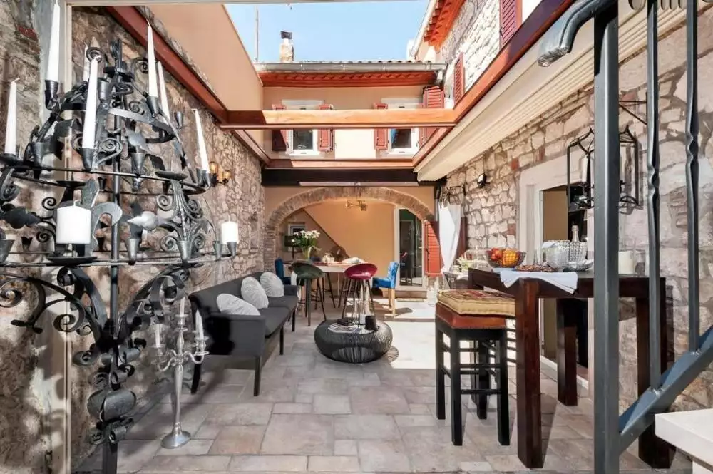 Отель, гостиница 390м² в Хорватии, Ровинь. Стоимостью 3635000€ аренда фото-5