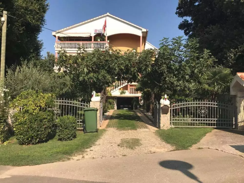 Отель, гостиница 650м² в Хорватии, Затон. Стоимостью 1650000€ аренда фото-2