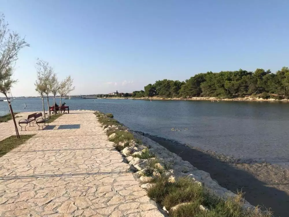 Отель, гостиница 650м² в Хорватии, Затон. Стоимостью 1650000€ аренда фото-5